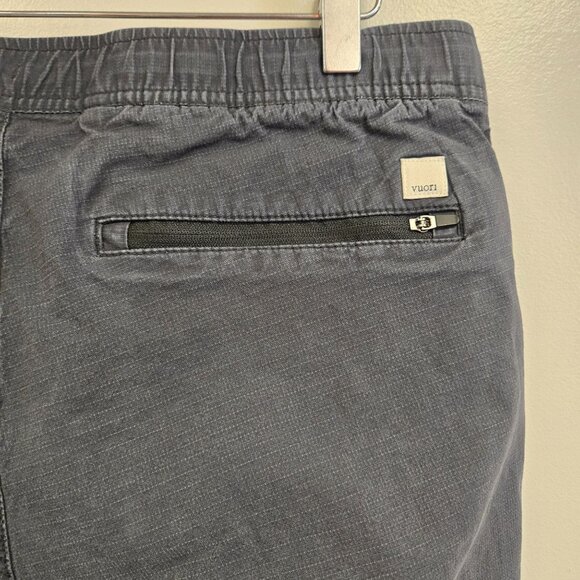 Vuori Men's M Ripstop Climber Jogger Pants Gorpcore Organic Cotton Charcoal Gray - Picture 4 of 10